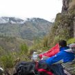 Buenos das Paute - Vivac en a los pies del sector Tranquiqui. Desqus de una dura noche de lluvia y piedra... un caf y a la roca